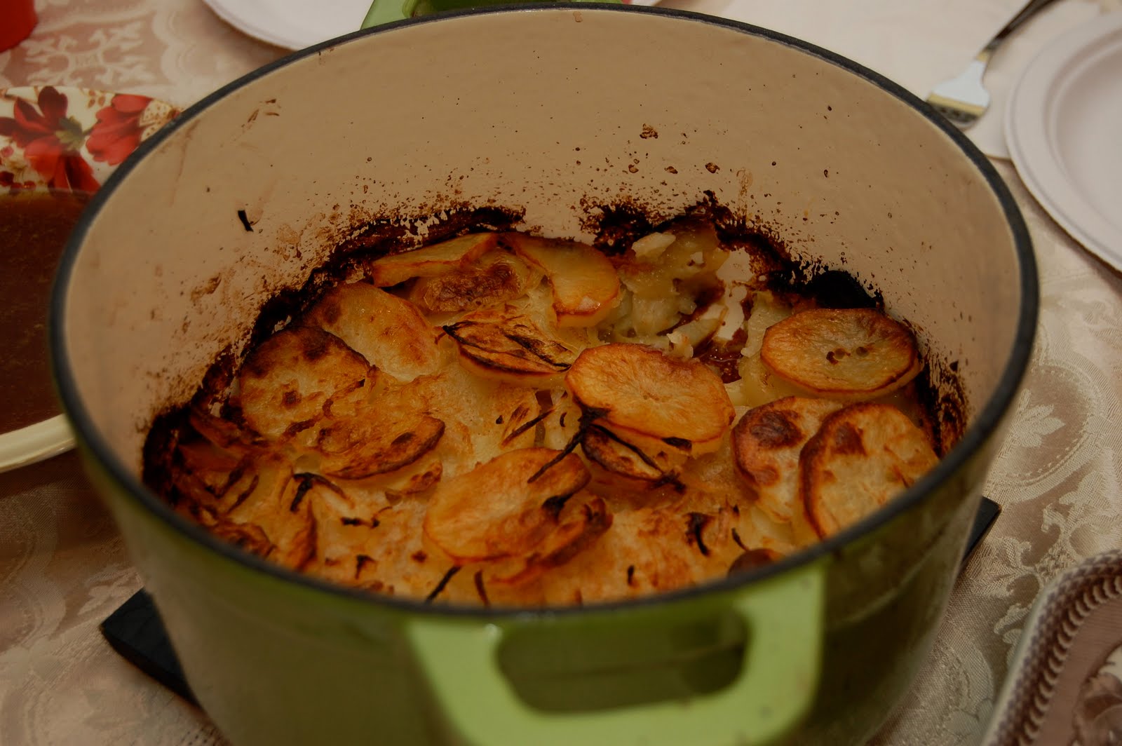 scalloped potatoes cast iron dutch oven